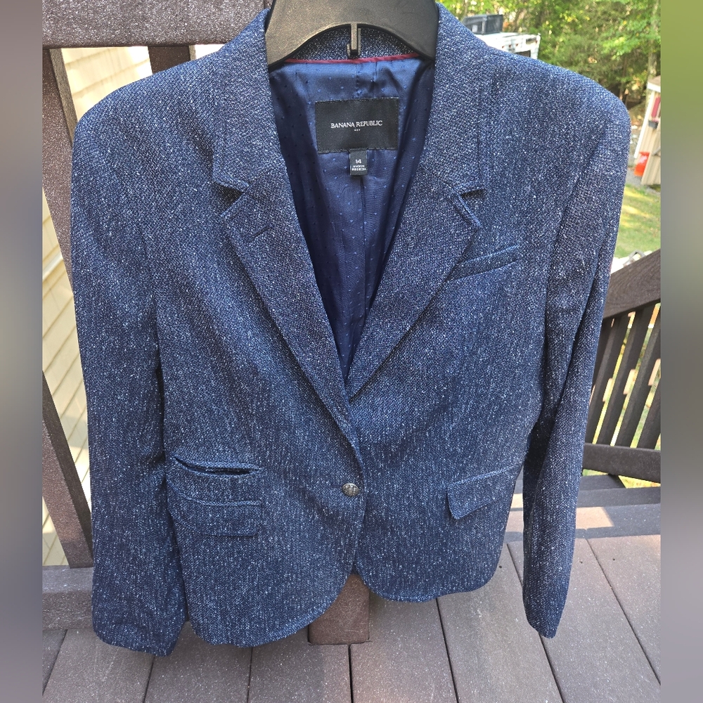 Banana Republic Dark Gray Blazer - Picture 2 of 11